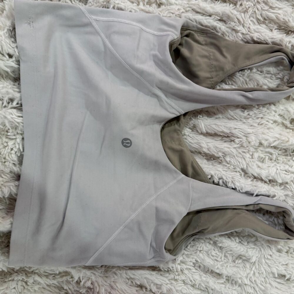 Lululemon Women's Grey and White Vest
